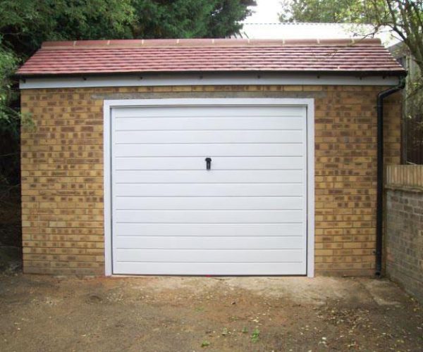 CARDALE STEEL UP AND OVER, FARNHAM, SURREY 2