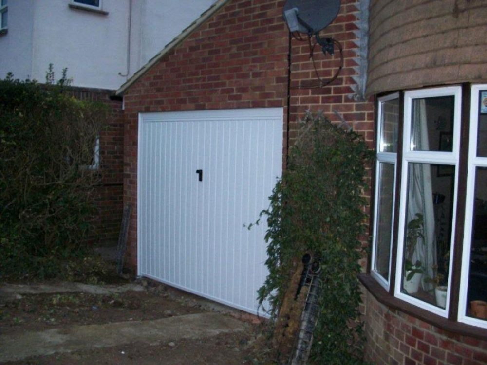 CARDALE STEEL CANOPY DOOR, FARNHAM, SURREY 1