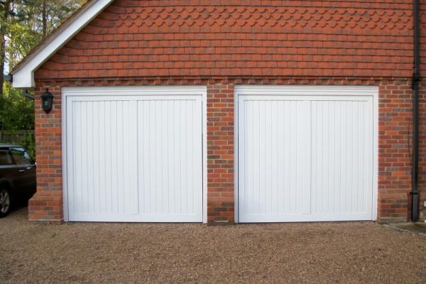 CARDALE STEEL BERKELEY VERTICAL DOORS, SUNNINGDALE