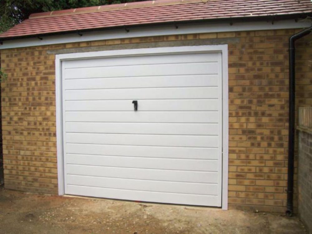 CARDALE STEEL UP AND OVER, FARNHAM, SURREY 1