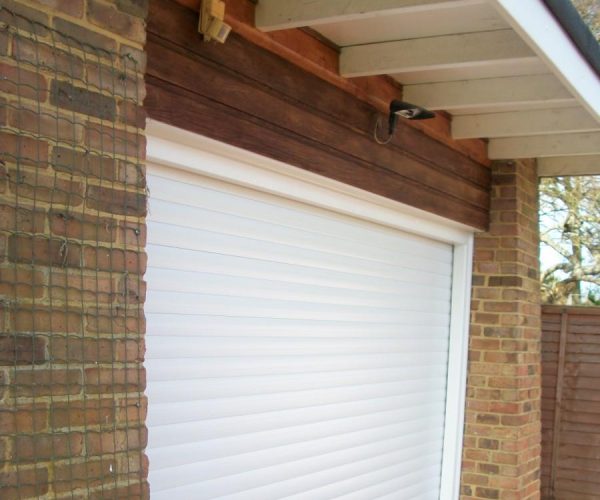 Cardale Thermaglide Roller Garage Door, fitted in Ashtead, Surrey 3