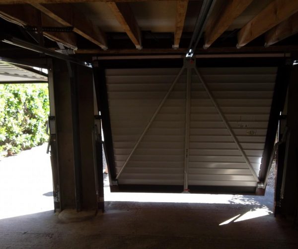 Cardale Steel Orion Up & Over Door, Bracknell, Berkshire 3