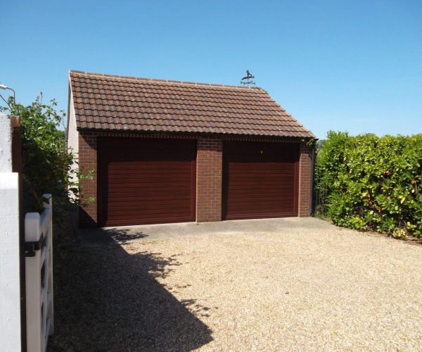 Cardale Steel Orion Up & Over Door, Bracknell, Berkshire 8