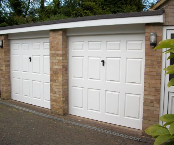2 CARDALE STEEL GARAGE DOORS FITTED CHOBHAM, SURREY 3