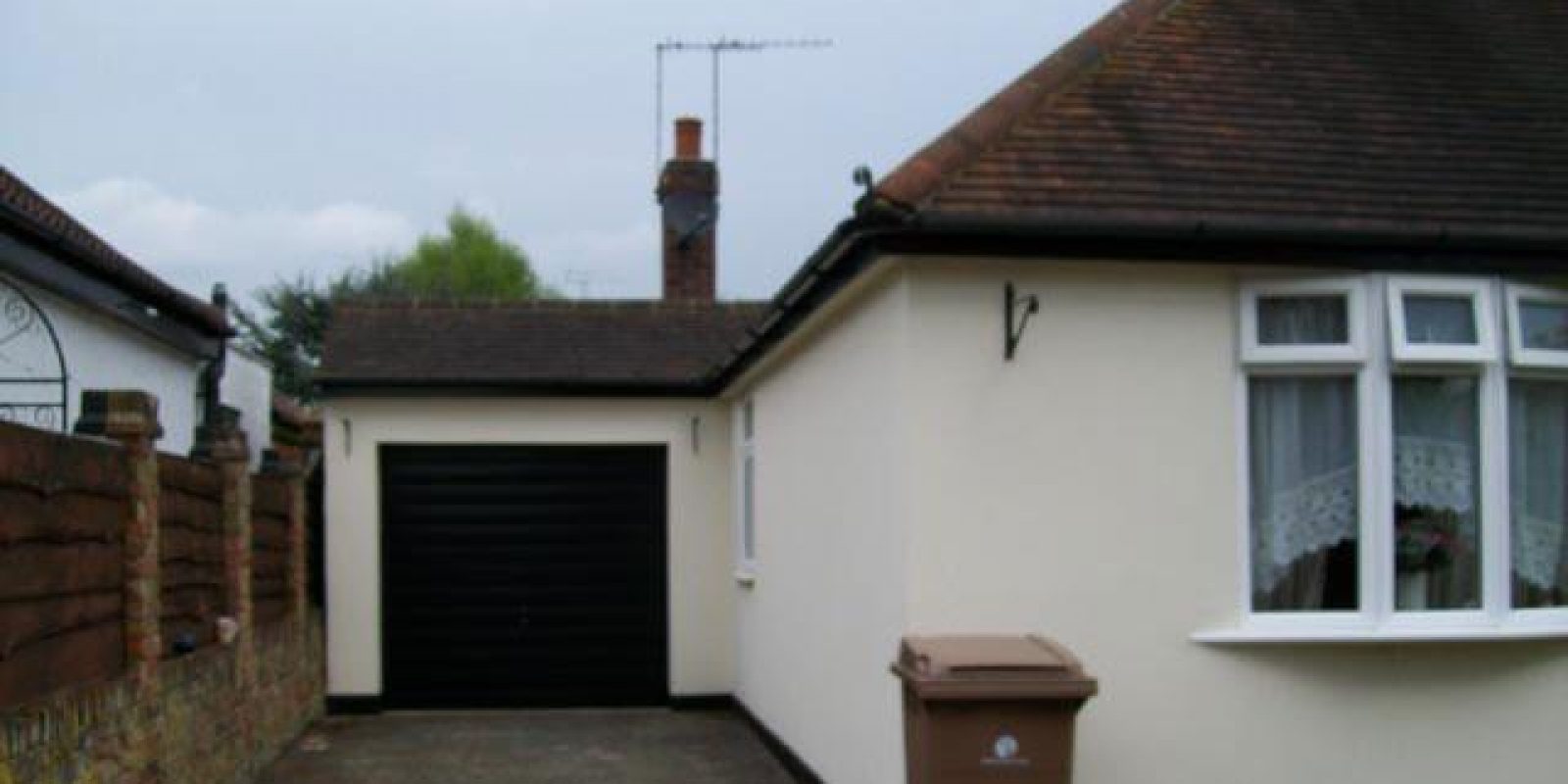 CARDALE HORIZONTAL RETRACTABLE STEEL 2