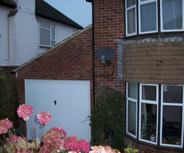 CARDALE STEEL CANOPY DOOR, FARNHAM, SURREY 4