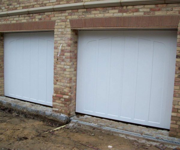 Cardale Steel Garage Doors, Sunningdale, Berkshire 2
