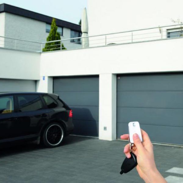 Electric garage door