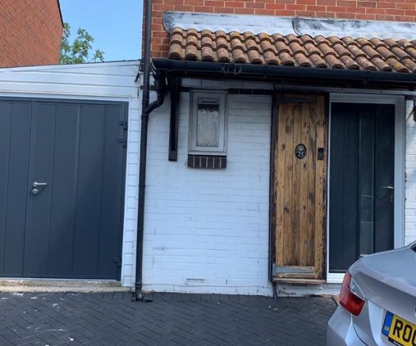 Matching Grey Front & Garage Door 4