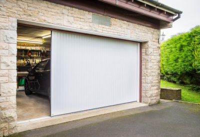 Sliding garage door Vertico