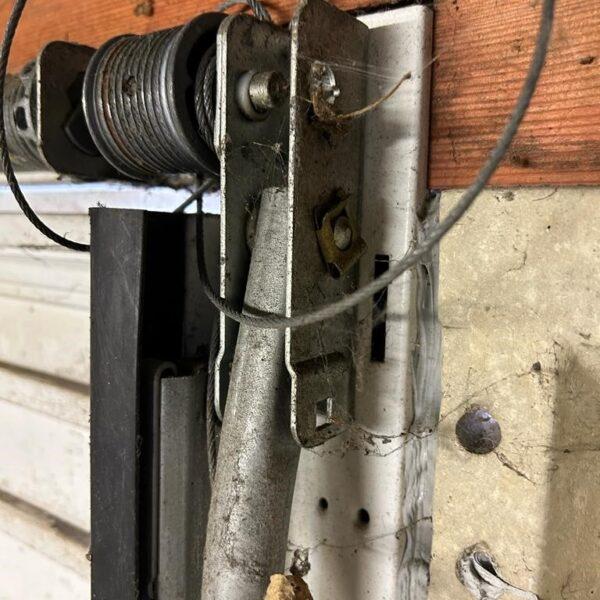 Garage door cables repair and replacement