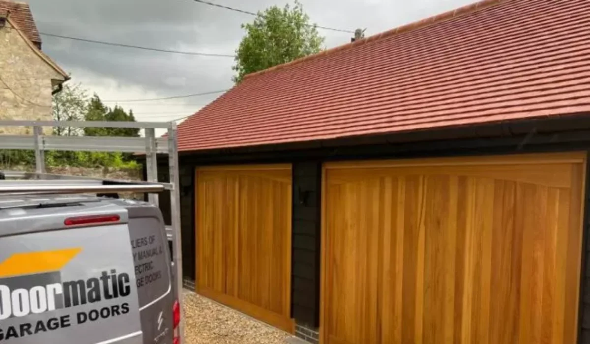 6 Benefits Of Hiring A Garage Door Installer - Doormatic Garage Doors