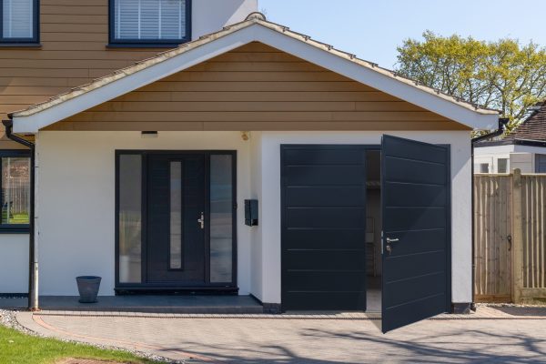How to match your garage door with your front door